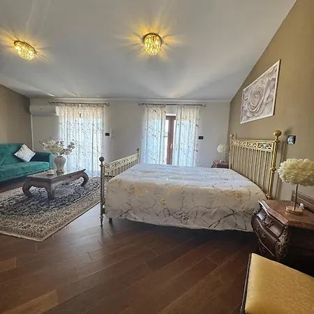 Anna 3* ماريليانو